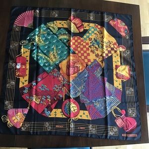 HERMES Kimonos et Inros Anne Faivre Black 90 Silk Scarf Asian Japanese RARE